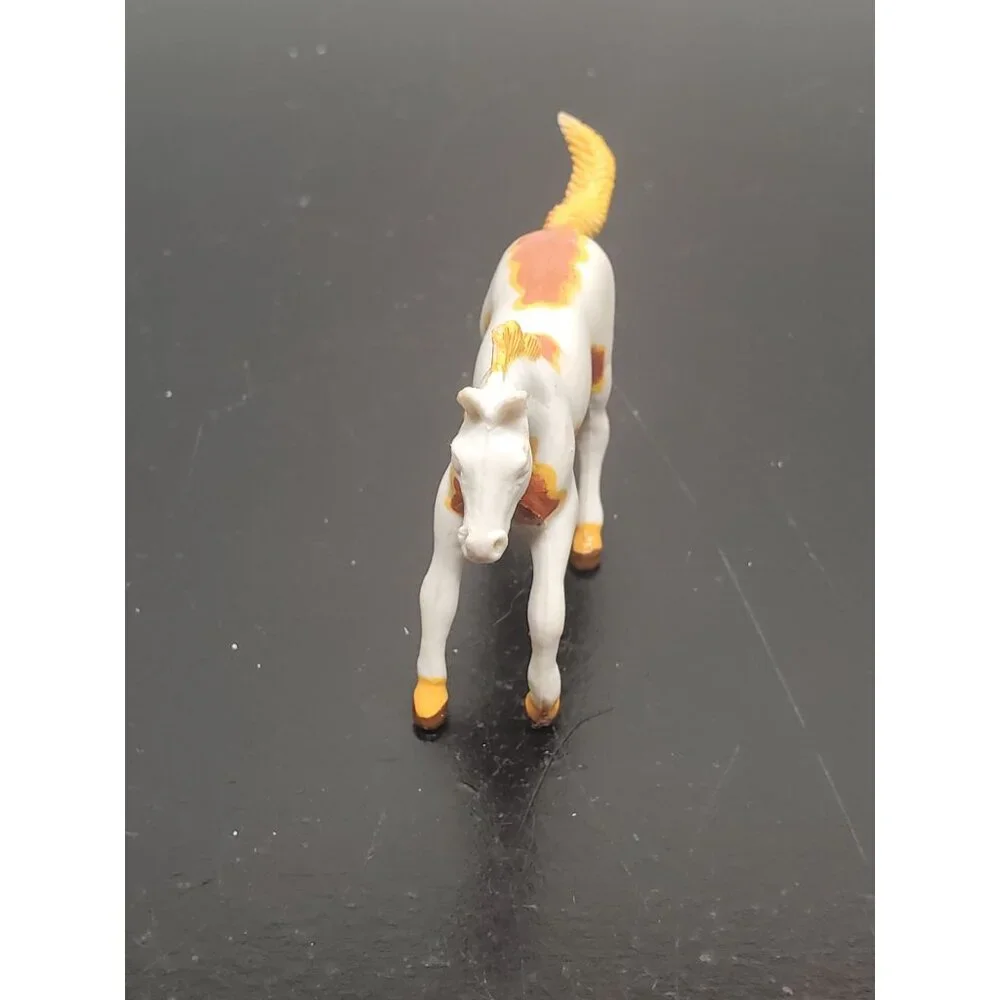 3 Inch Unbranded White and Beige Horse‎